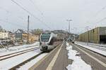 Ehemalige Abellio-Triebwagen auf der Linie RE 16 in Letmathe - Richtung Essen ist die Vereinigung der beiden Zugteile bereits erfolgt, auf dem Gegengleis erfolgt in Kürze die Flügelung (02.04.2022) 