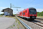 440 826-6 bei der Einfahrt in Eubigheim am 21.6.2022. 
Der Zug ist gerade aus Rosenberg kommend als RB 85 nach Würzburg fahrend in Eubigheim angekommen.
Hier hat er quasi den Scheitelpunkt der Strecke erreicht von Bad Friedrichshall Hbf bis hier her geht es stetig vom Neckartal bergauf und von Eubigheim aus geht es nun ins Gefälle zum Main hinunter.