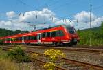 Mal ein anderes Hamsterbild -   Der vierteilige  Bombardier Talent 2 (442 761 / 442 261) der DB Regio als RE 9 - Rhein Sieg Express (RSX) Aachen - Kln - Siegen erreicht gleich (am 06.07.2013) den
