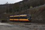 Da kommt mir am Samstag den 9.3.2019 der AVG Triebwagen 928 als S41 nach Heilbronn vor die Linse in Neckarzimmern und der Tf grüßt unter lautem Hupen den Fotografen, der hier nun leise