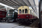 Ae 6/6 11401 neben ET 85 07 am 21. April 2018 in der SVG Eisenbahn-Erlebniswelt in Horb am Neckar.