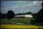 Eine fotografische Rarität bot sich am 17.6.1992. An diesem Tag kam einer der damals neuen ICE Triebköpfe als Testzug mit alten D-Zug Wagen über die Rollbahn. Der Zug wurde im sogen.  Sandwich  gefahren. Die passenden Zwischenwagen kamen erst Wochen später zum Einsatz. Um 9.52 Uhr erwischte ich diesen besonderen Zug auf der Fahrt in Richtung Osnabrück - Bremen - Hamburg am Ortsrand von Hasbergen.