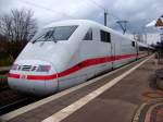 Der ICE 401 509-5 (Aschaffenburg) steht in Uelzen. (13.11.10)