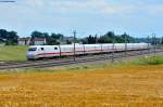 ICE 786 von München Hbf nach Hamburg-Altona bei Hebertshausen, 13.08.2013