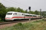 401 518 als ICE 71 (Hamburg-Altona–Basel SBB) am 10.05.2011 zwischen Bad Bellingen und Rheinweiler