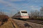 Am 18.01.2014 fuhr 401 576-4 als ICE 73 (Kiel Hbf - Zürich HB), als er südlich von Buggingen auf den letzten Kilometern in Deutschland in Richtung Ziel unterwegs war.