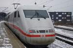 Hier 401 520-2  Lüneburg  als ICE883 von Kiel Hbf. nach München Hbf., dieser Triebzug stand am 19.1.2016 in Kiel Hbf.