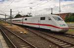 402 031-9  Brandenburg an der Havel  fährt am 25.6.2017 als ICE681 von Lübeck Hauptbahnhof nach München Hauptbahnhof aus dem Startbahnhof aus.