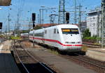 Dank mehrere Knicke und Weichen bekam ich den ICE doch ganz aufs Bild bei der Ausfahrt aus Nürnberg Hbf Richtung Norden 08.07.2018