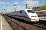 402 045-9 erreicht als ICE772 aus Stuttgart Hbf.