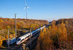   Ein in Richtung Köln fahrender ICE 3 (BR 403) verschwindet bald mit ca.