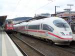 ICE-3  Baden-Baden  im Bahnhof Aschaffenburg Hbf. Er fuhr nach Mnchen Hbf, ber Wrzburg Hbf. Aufgenommen am 2.August 2007.