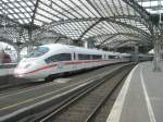 Hier 403 003-7  Dortmund  als ICE517 von Dortmund Hbf. nach Mnchen Hbf., dieser Triebzug stand am 13.10.2010 in Kln Hbf.