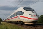 Am 12.05.2015 fuhr 403 021-9  Krefeld  zusammen mit 403 516-8  Siegburg  einem Nahverkehr bei Hügelheim hinterher, weshalb sie nur mit sehr vermindeter Geschwindigkeit am Fotografen vorbei fuhren.