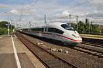 406 004-2  Brussel/Bruxelles  durchfährt am 4.7.2017 als ICE121 von Amsterdam Centraal nach Frankfurt(Main) Hauptbahnhof den Bahnhof Köln Messe/Deutz.