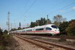 Nachschuss auf NS 406 053-9 zusammen mit 403 034-2  Offenburg  am 27.09.2014 als ICE 104/504 (Basel SBB - Amsterdam Centraal/Köln Hbf) in Orschweier gen Offenburg.