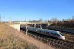 Nachschuss auf 411 561 (Tz 1161  Andernach ) als ICE 1537 (Linie 15) von Frankfurt(Main)Hbf nach Berlin Gesundbrunnen, der in Halle (Saale), Kasseler Straße, auf der Bahnstrecke Halle–Bebra