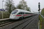 ICE am Bodensee (||) - Als Ersatzzug fr den ausgefallenen IC 2004, Konstanz - Emden, befindet sich ICE  Oberursel (Taunus)  als IC 2900 auf der Fahrt von Konstanz nach Karlsruhe und passiert am