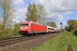 101040-4 schleppte am 21.04.2024 um 14.08 Uhr einen ICE T 411 über die Rollbahn in Richtung Münster.