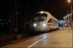 411 007 (?) ist als ICE25, von Dortmund nach Wien Westbahnhof, in Hagen Hauptbahnhof zum Stehen gekommen. (15.12.07) 