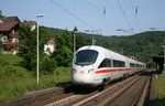 411 077  Rathenow  durchfährt bei besten Wetterverhältnissen Oberwinter ohne Halt.
Aufnahmedatum: 28.05.2012