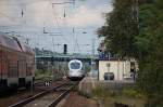 06.10.2007 ein ICE am Bahnsteig 1 im Bf.Elsterwerda als EC370 nach Berlin unterwegs.