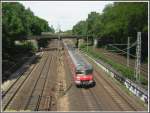Die S3 nach Darmstadt hatte mit 420 325 am 20.05.2007 gerade den Bahnhof Frankfurt am Main-Louisa verlassen.