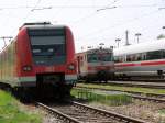 26.05.07
anllich ICE Taufe Holzkirchen
links 420 687 - 3 
Mitte Museums S-Bahn 420 001 - 0
rechts (leider nicht anders mglich)  ICE T 411 060