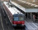 Jetzt auch wieder in Backnang - 

Seit dem Fahrplanwechsel im Dezember 2012 kommen wieder S-Bahnzüge der Baureihe 420 planmäßig nach Backnang, da die S4 von Marbach bis hierher verlängert wurde. Auf der S3 fahren Züge der Baureihe 423. 

26.12.2012 (M)