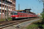 420 793 + 420 xxx als S 8 nach Wiesbaden Hbf am 28.04.2012 in Rüsselsheim. 