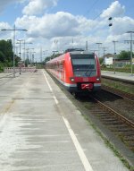 Hier fhrt 422066 als Spitze einer Doppeltraktion als S1 nach Dortmund am 8.7.