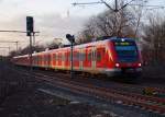 Freitag der 13te!!!! Am spteren Nachmittag des 13.1.2012 kommt der 422 044-8 in den Bahnhof Korschenbroich eingefahren....dieser S8 Zug fhrt bis Hagen.