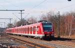 Langsam rollt dieser S8 Zug in Richtung Bahnsteig heran.....er ist aus den triebzgen 422 044-8 + 422 024-0 gebildet. Sein Ziel ist Hagen Hbf. Samstag 11.2.2012