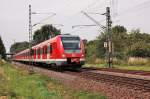 Als S8/S5 ist der 422 022-4 hier an der Bahnhofseinfahrt in Korschenbroich zu sehen.