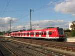 Im September 2004  verirrte  der 423 402-7 sich nach zu Filmaufnahmen fr einen Film zur Gefahrenvermeidung nach Hanau Hbf. Normalerweise kommen die  Quietschies  nicht nach Hanau Hbf, da auf den S-Bahnlinien S8 und S9 nur 420er eingesetzt werden. 