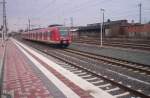 Am 24.3.2005 fuhr der ET 423 056 in den Bahnhof Dren ein, und fhrt nach wenigen Minuten wende Zeit wieder zurck als S12 nach Hennef(Sieg).