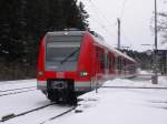 423 089-1 im winterlichen Bahnhof Kreuzstrae (Dez. 2004)
