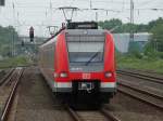 DB Regio Hessen S-Bahn Rhein Main 423 331-8 (Redesign) verlässt mit 423 332-6 Bad Vilbel Bhf als S6 nach Groß Karben
