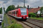 Einfahrt in Eitorf,
hier kommt der 423 046 als S12 nach Düren an den Bahnsteig herangefahren.
25.5.2015