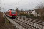 423 565-1 der S-Bahn München fuhr am 21.02.16 als S2 nach Petershausen am Haltepunkt Poing ein.