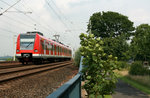 Ungewohnt (DB-) kekslos kommt 423 245 als S 13 nach Horrem daher.
Fotografiert am 25.06.2008 in Frechen-Königsdorf.