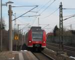 424 001-6 der S-Bahn Hannover erreicht am 23. Mrz 2013 als S3 nach Hannover Hbf den Haltepunkt Ahlten.