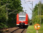 Ein Nachschuss von der Rhein Niers Bahn (RB33) aus Aachen-Hbf nach Heinsberg-Rheinand- Duisburg-Hbf und hilt in Kohlscheid und fährt in Richtung Herzogenrath,Mönchengladbach.