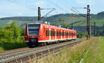 425 145 erreicht am 12.06.17 in kürze den Bahnhof Himmelstadt. Der Triebzug war zwischen all den Möpsen der einzige 425.