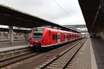 Am 25.10.2017 verlässt 425 156 als S5 nach Eppingen den Hauptbahnhof Heidelberg in Richtung Neckargemünd.