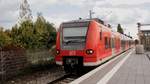 Br 425 029 steht am 03.10.17 abfahrbereit in Lampertheim.