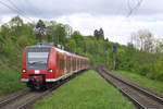 Das Wetter am 30.04.2018 war durchwachsen. Das Dampfspektakel lockte viele Eisenbahnfreunde an die Strecken. In Fremersdorf waren Ivie und Ich alleine auf dem Bahnsteig als der schon leicht betagte 425 090 als RB Kaiserslautern - Merzig den Haltepunkt erreicht.