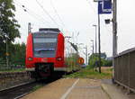 Ein Nachschuss von der Rhein Niers Bahn (RB33) aus Aachen-Hbf nach Duisburg-Hbf und hilt in Kohlscheid und fährt in Richtung Herzogenrath,Mönchengladbach. 
Aufgenommen von Bahnsteig 1 in Kohlscheid. 
Bei Sommerwetter am Nachmittag vom 4.7.2018.