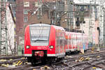 Der RE8 Richtung Koblenz,Einfahrt in den Kölner HBF. 425 564-2. Aufgenommen am 31.12.2018.