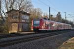 Nachschuß auf den 425 516-2 der als S5 nach Heidelberg in Steinsfurt einfährt am Freitag den 7.2.2020